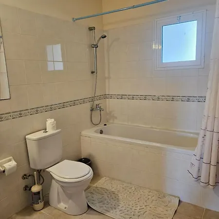 Seaside Two-bedroom At Sunrise Apartman *