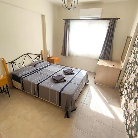 公寓 Seaside Two Bed At Sunrise H-f2